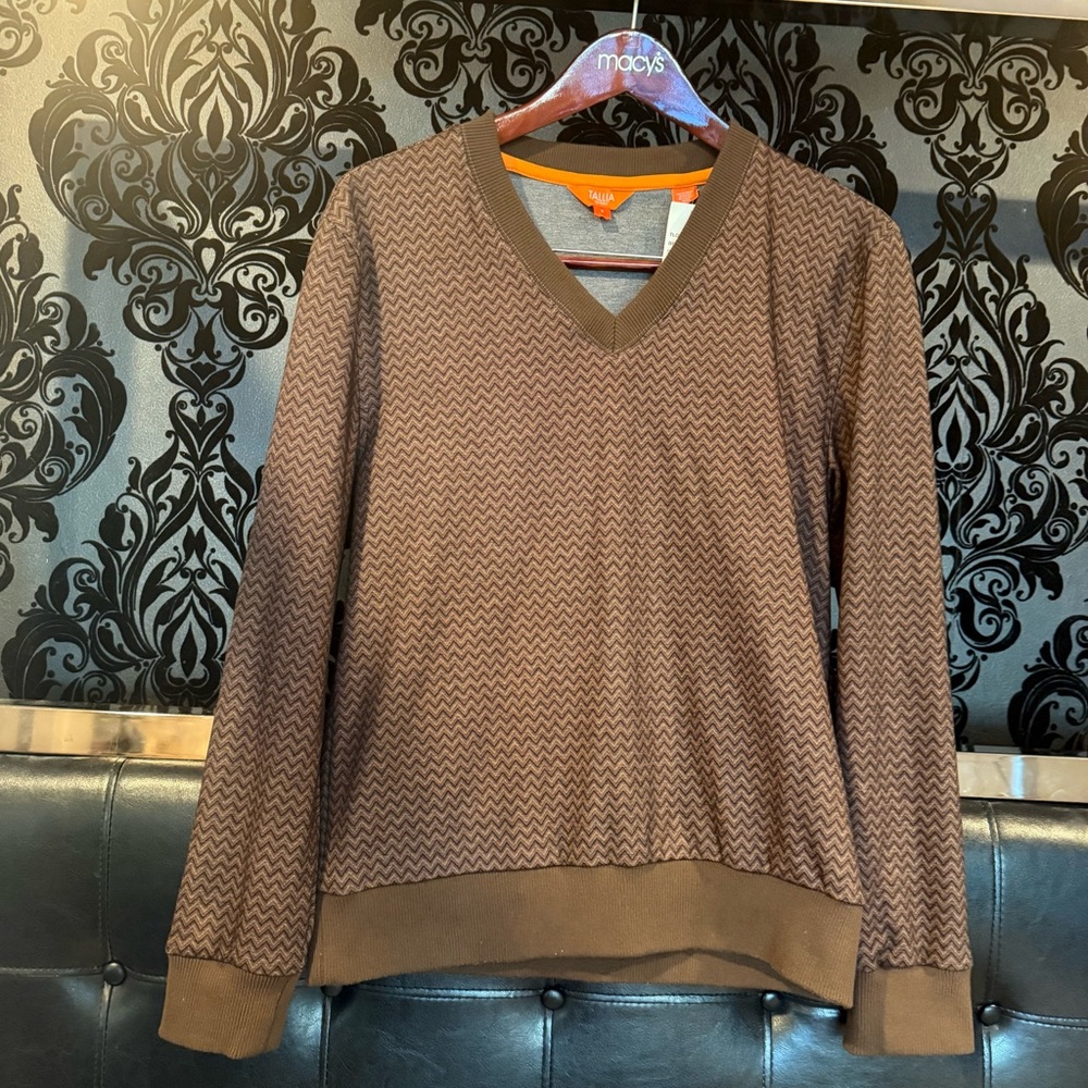 TALLIA Brown V-Neck Sweater with Textured Knit